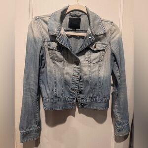 Iris Basic Faded Blue Jean Jacket